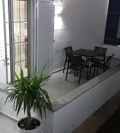 קסאמיל Arjan Dyli Guesthouse מראה חיצוני תמונה