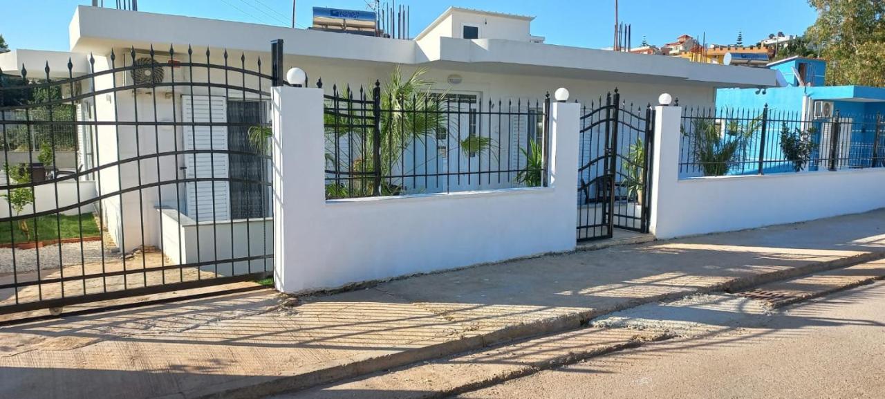 קסאמיל Arjan Dyli Guesthouse מראה חיצוני תמונה