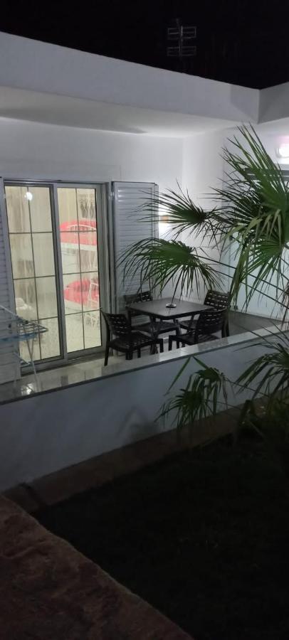 קסאמיל Arjan Dyli Guesthouse מראה חיצוני תמונה