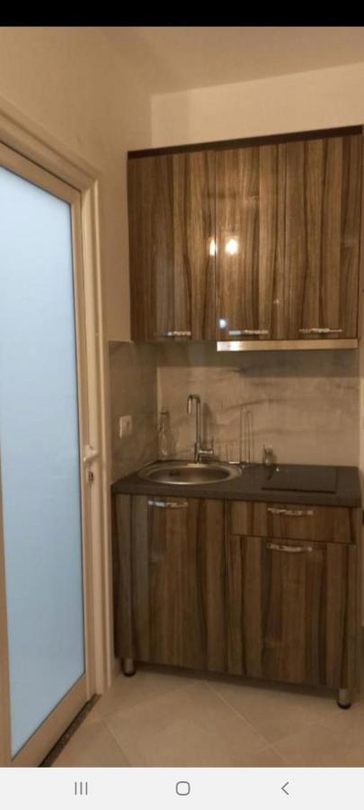 קסאמיל Arjan Dyli Guesthouse מראה חיצוני תמונה
