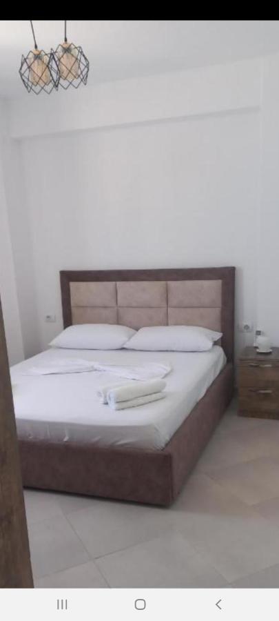 קסאמיל Arjan Dyli Guesthouse מראה חיצוני תמונה