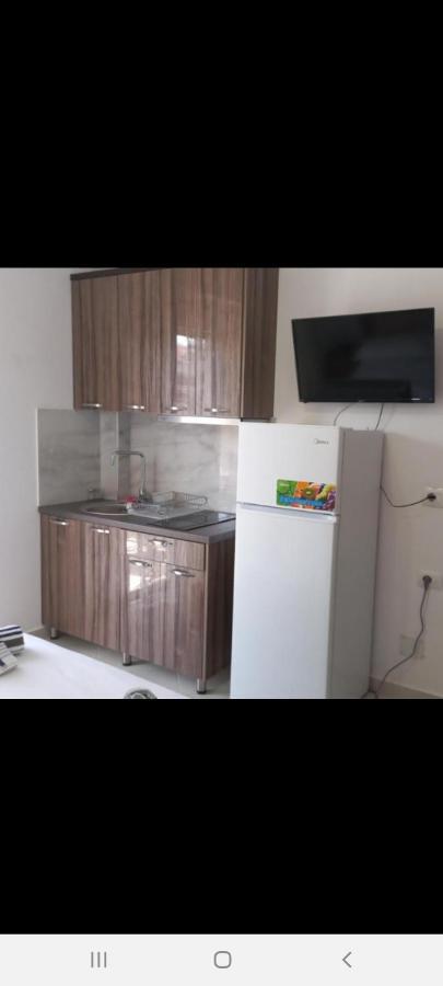 קסאמיל Arjan Dyli Guesthouse מראה חיצוני תמונה
