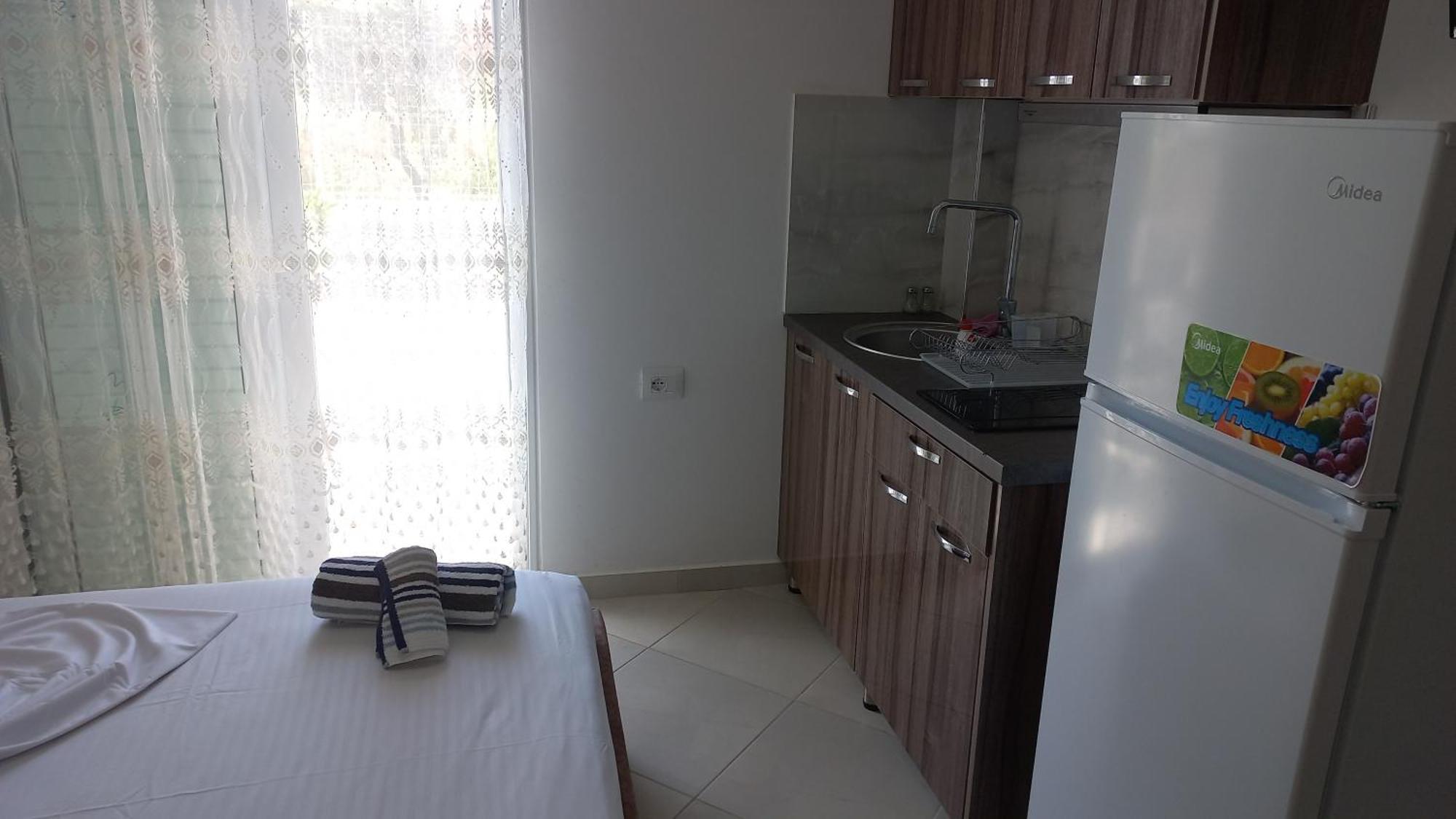 קסאמיל Arjan Dyli Guesthouse חדר תמונה